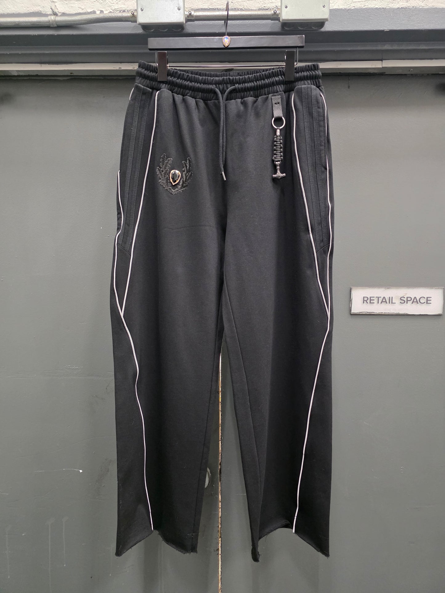 Obsidian Noir Heir to Nothing Hoodie Set